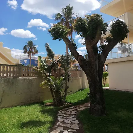 Naranjos Solo Familias Apartment