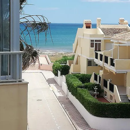 Naranjos Solo Familias Playa De Xeraco